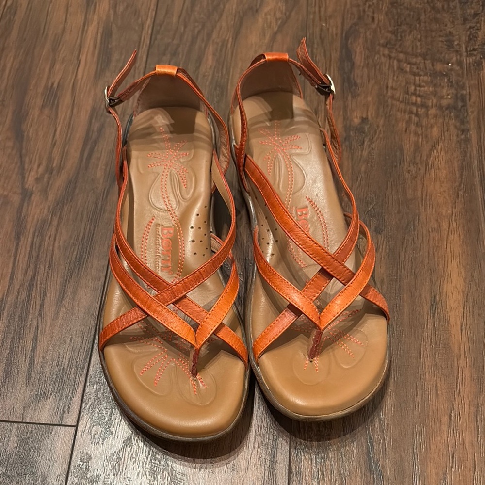 Born Women’s Leather Strappy Sandals- US size 7